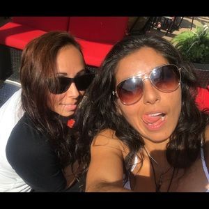 Meet your Posher, Christine